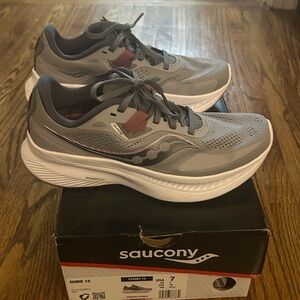 Saucony Guide 15 Women’s Running Shoes size 8 - Gray with Purple Accents